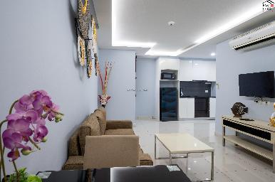 C View Boutique 1