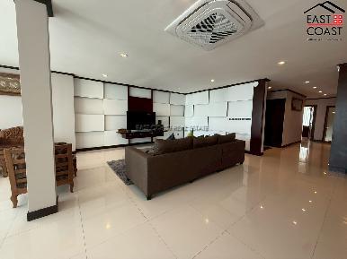 Siri Residence 8