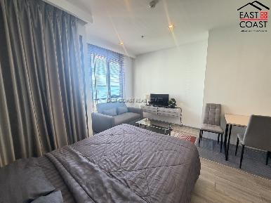 AERAS Beachfront Condominium 11