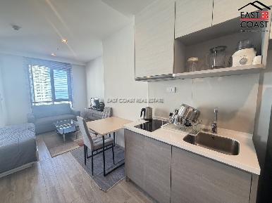 AERAS Beachfront Condominium 14