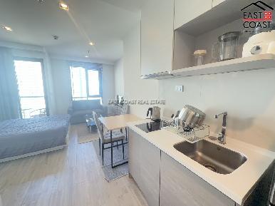 AERAS Beachfront Condominium 15
