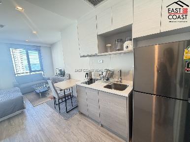 AERAS Beachfront Condominium 18