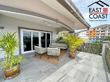 Apartment 4 Condominium 18