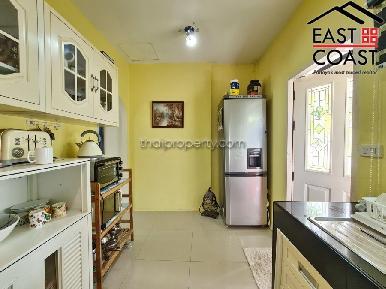 Ban Amphur House 9
