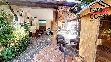 Chateau Dale Thabali 44
