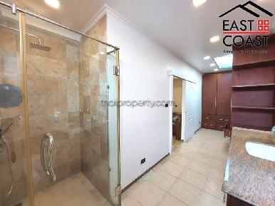 Country Club Villa 18