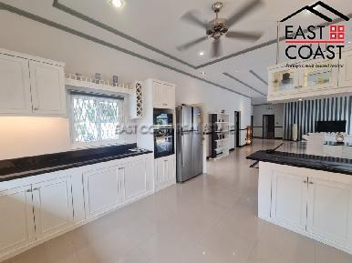 Foxlea Villa 8