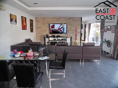 Freeway Villa 8