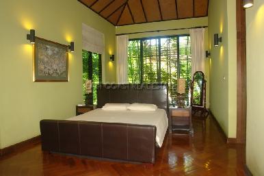 Garden Villa  9