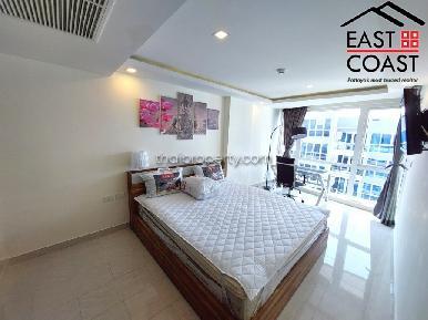 Grand Avenue Residence 6