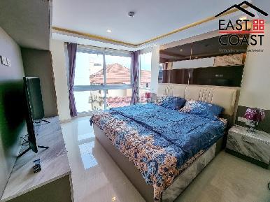 Grand Avenue Residence 3