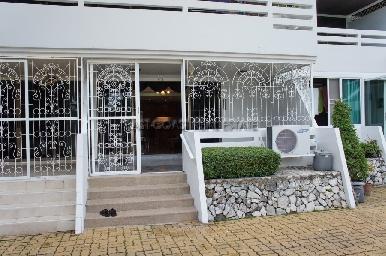 Grand Condo 1