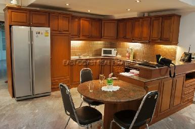 Grand Condo 11