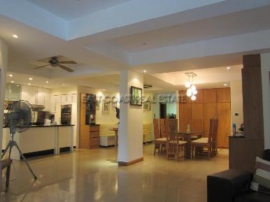 Grand Condo 1
