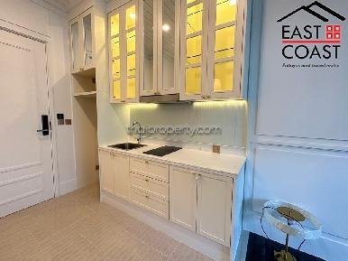 Grand Florida Beachfront Condo Resort Pattaya 9