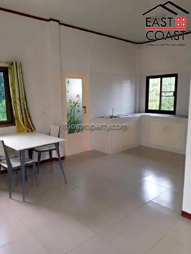 House with Apartment 28