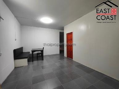 House with Apartment 7