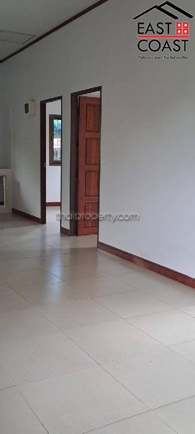 House with Apartment 50