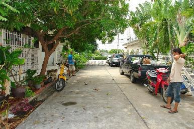 Jomtien Condotel & Village 13