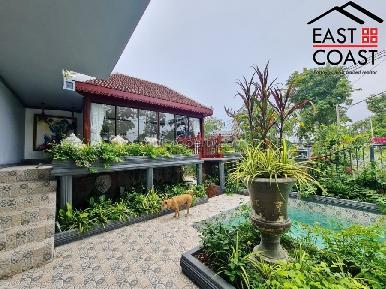 Junglemoon Pool Villa 5