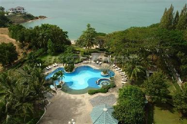 Krisada Cliff & Park 1