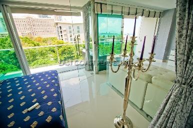 Laguna Heights 6