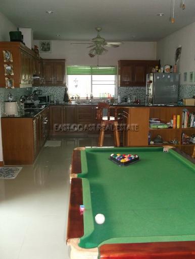 Lake Side Court 16