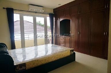 Lakeside Court 2 5