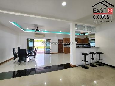 Lakeside Court 1 4