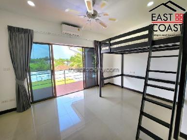 Lakeside Court 1 12