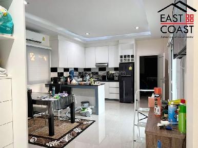 Lakeside Court 5 4