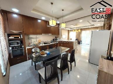 Le Beach Home 8