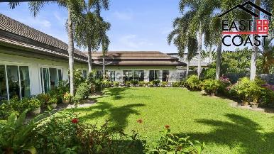 Luxury pool villa 27
