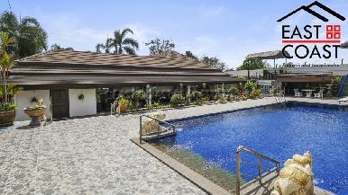 Luxury pool villa 1
