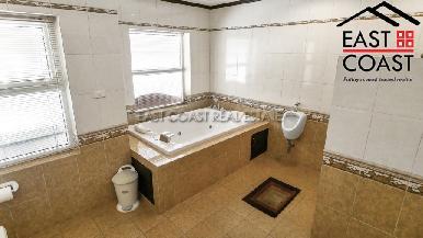 Luxury pool villa 34