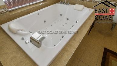 Luxury pool villa 35