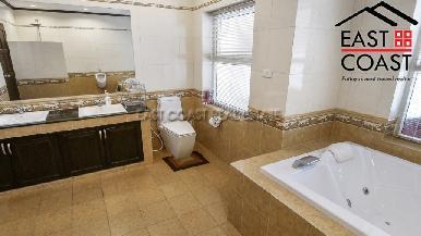 Luxury pool villa 36
