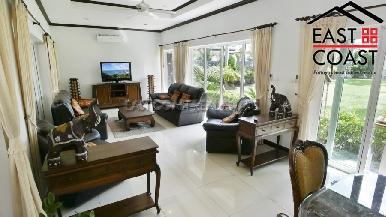 Luxury pool villa 7