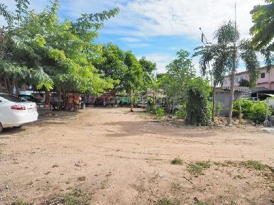 Mab Yai Lia Land 10
