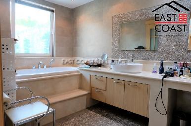 Majestic Residence 19