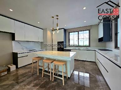 Majestic Residence 77