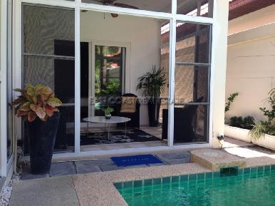 Majestic Residence 10