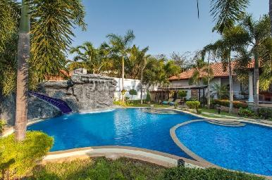 Majestic Residence  1