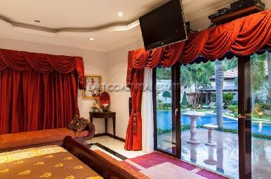 Majestic Residence  18