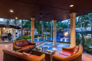 Majestic Residence  16