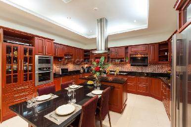 Majestic Residence  12