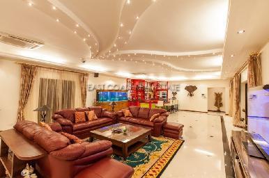 Majestic Residence  8