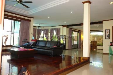 Pattaya Thani 19