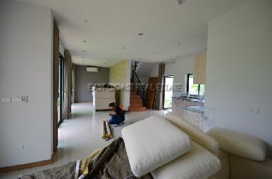 Sunrise Villa Resort  12