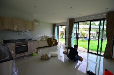 Sunrise Villa Resort  10